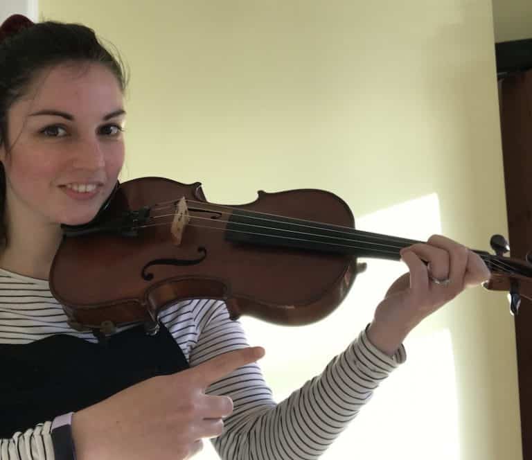 How To Hold A Violin Correctly A Beginner's Guide