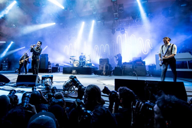 13 Amazing Bands Similar To Arctic Monkeys
